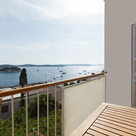 Vinka Tudor 3* Hvar Town