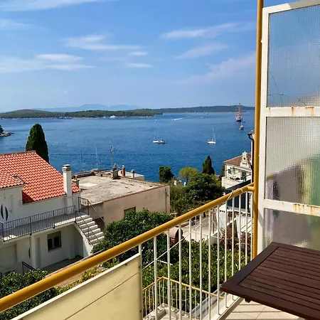 Vinka Tudor 3* Hvar Town