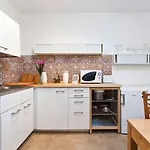 Vinka Tudor Affittacamere 3*