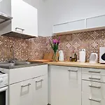 Vinka Tudor 3*