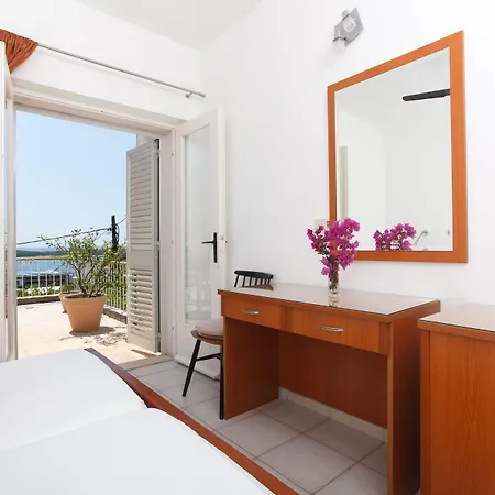 Vinka Tudor 3* Hvar Town